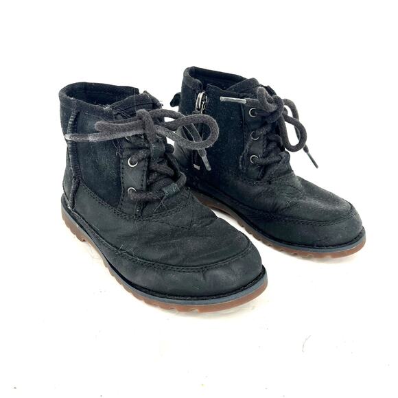 Ugg Bradley Boys Hiking Ankle Boot Black Leather Shearling Size 10 - Picture 1 of 10